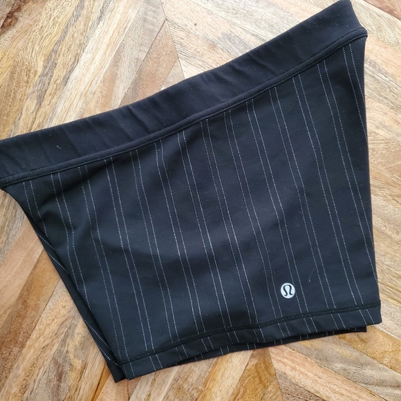 lululemon athletica Pants - Lululemon Striped Black & White Shorts Size 8